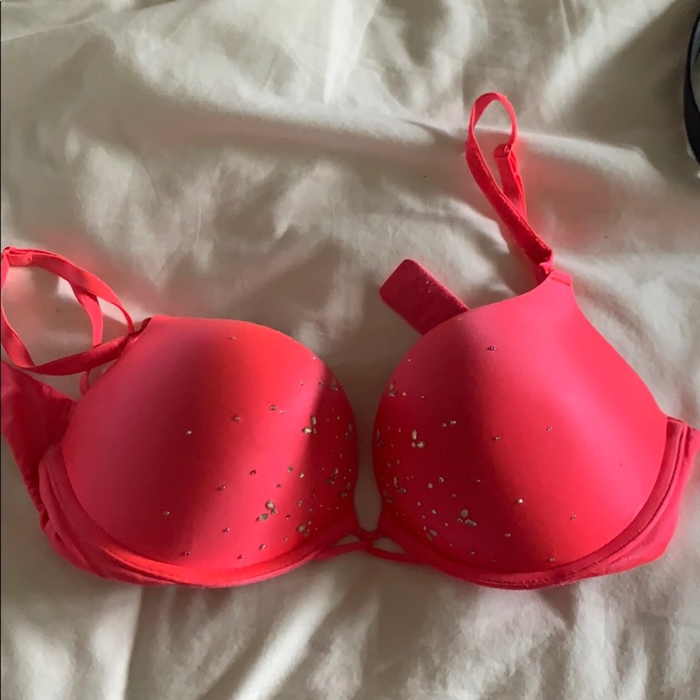Victoria’s Secret Bombshell